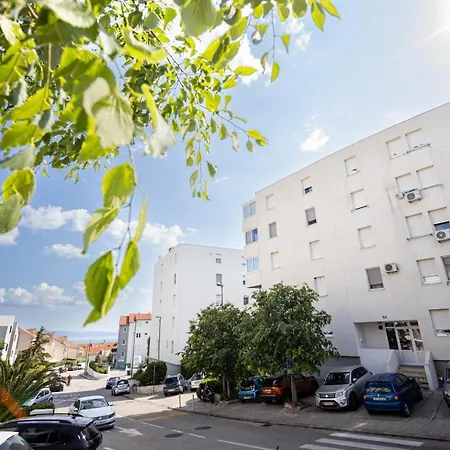 Maris Apartment