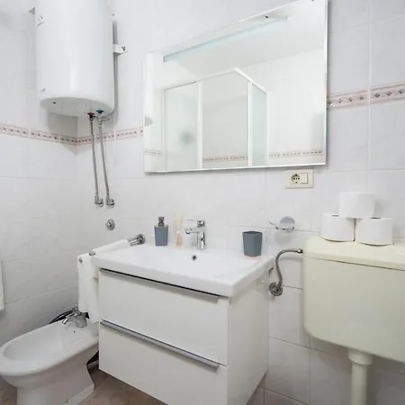 Apartment Maris *